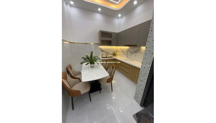 NHÀ BÁN, ĐẸP LUNG LINH, 3TẦNG, HẺM 4m, MỄ CỐC P15Q8, Dtsd 136m2, NHỈNH 4ty